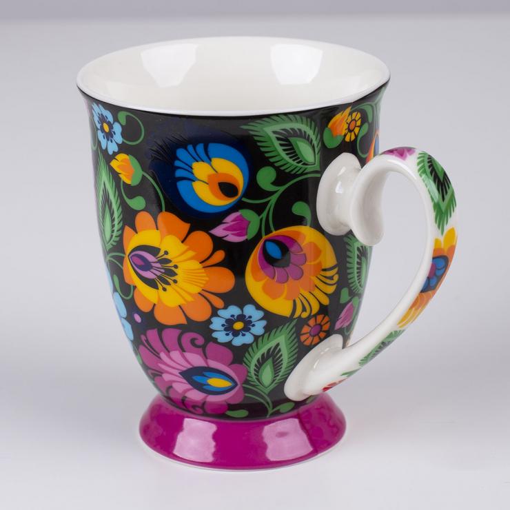 folk mug with black lowicz pattern