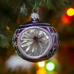 Retro violet bauble with reflector - glass