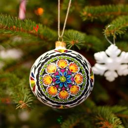 Glass Christmas tree bauble - gwiozda styled Lowicz paper cut-out